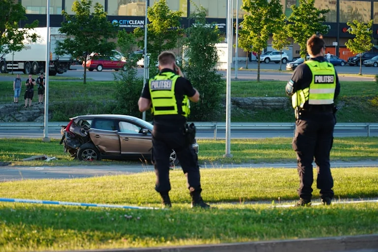 Tallinnas sai kaks jalakäijat viga, osalised lahkusid